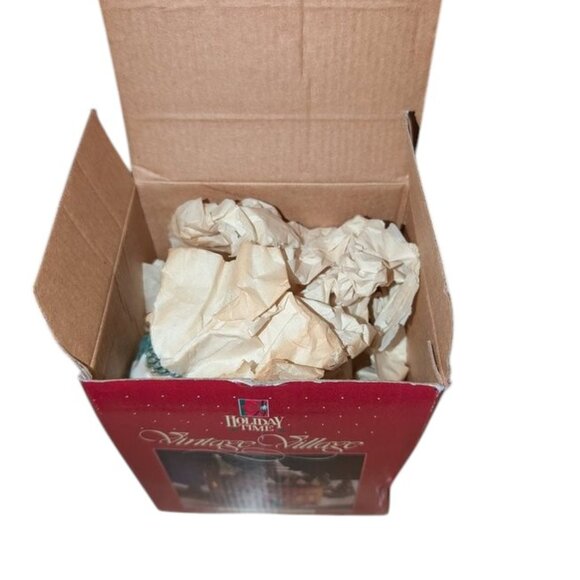 Holiday Time 1991 Vintage Village Church Hand Painted Porcelain Building Mini - Picture 10 of 12